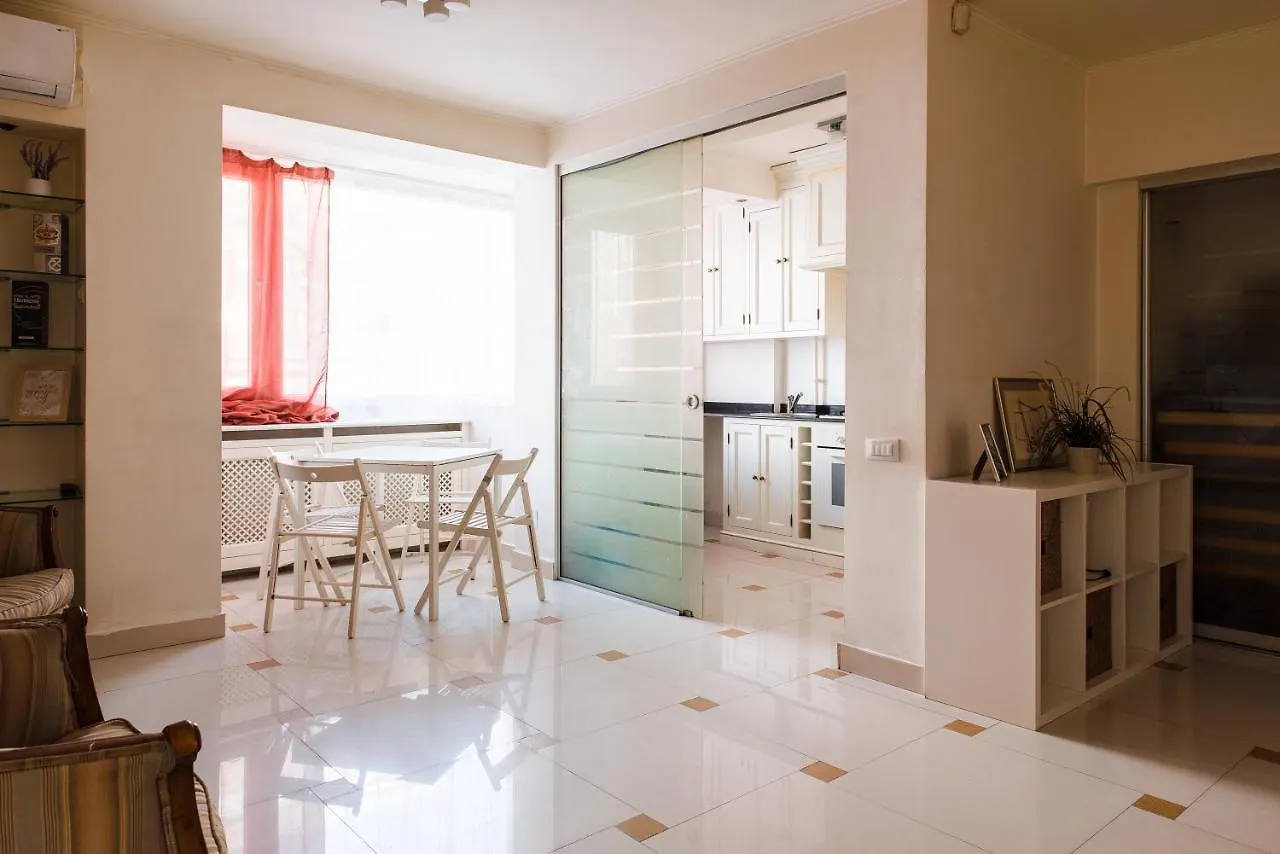 Down Town 1Br Apartment W Self Check In Bucharest 0*,  Romania