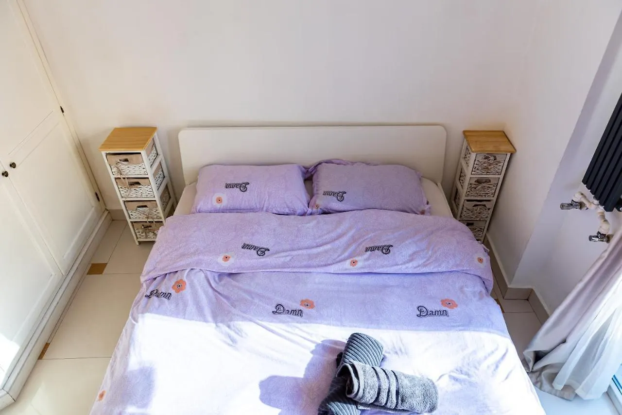 Down Town 1Br Apartment W Self Check In Bucharest Romania